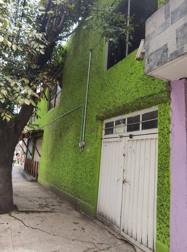 Edificio Comercial - Universidad
