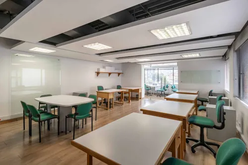 Oficina En Arriendo/venta En Chicó Norte. Cod V21571