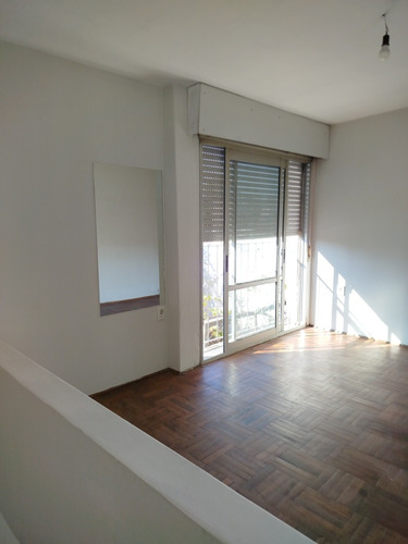 Apartamento Duplex Alquilo