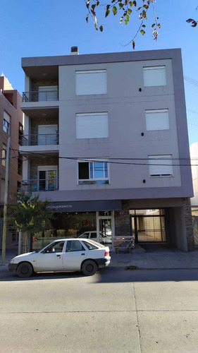 Departamento 1 Dormitorio Con Cochera Urquiza 674 Dueño