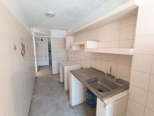 Imagen 9 de 22 de Apartamento En Venta Urb San Jacinto, Maracay 23-18584 Hc
