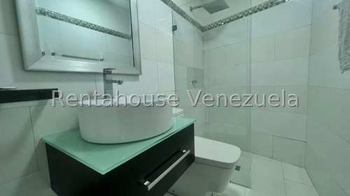 Casa En Alquiler Chuao Vgi