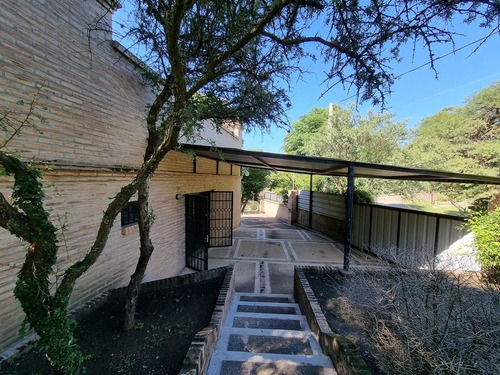 Bella Casa Con Fondo Al Río Balneario En Talahuasi, Exclusivo Y Con Mucho Potencial, Fabulosa