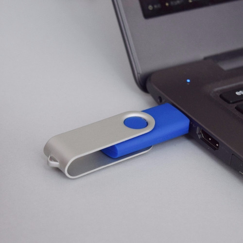 Pendrive Flash Drive 32gb Giratorio Usb Computación Ultra