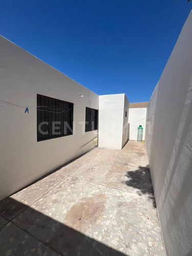 Se Renta Casa Semiamueblada Col. Villa California, Cajeme, Sonora