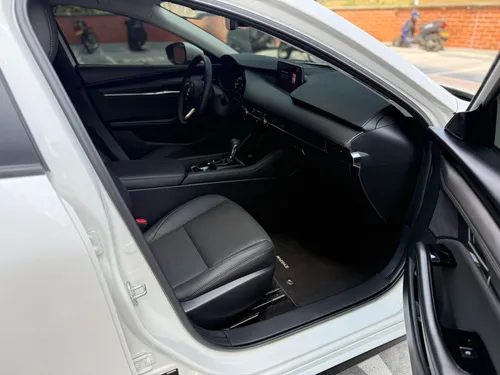 Mazda 3 2.0 Touring At Hibrido Ligero - Mhev