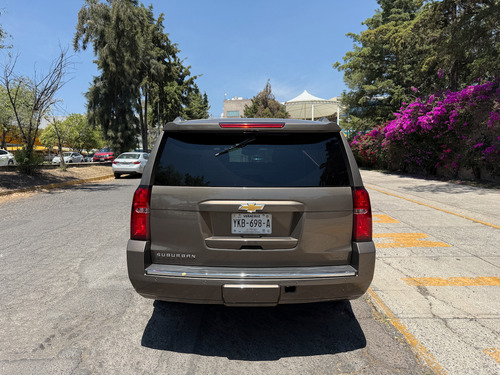 Chevrolet Suburban 5.3 Ltz V8 4wd 2da Cubo At