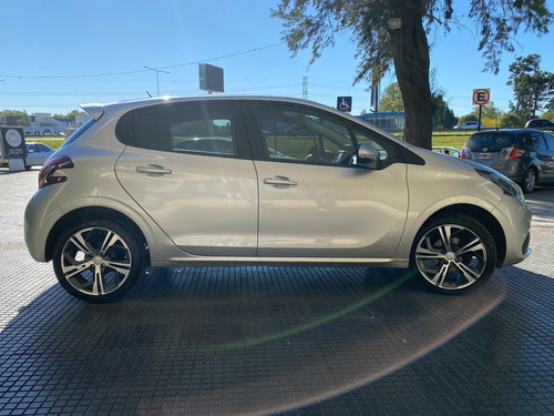 Autos Peugeot 208 Allure 1.6 Tiptronic Nav 2016 Citroen Ford