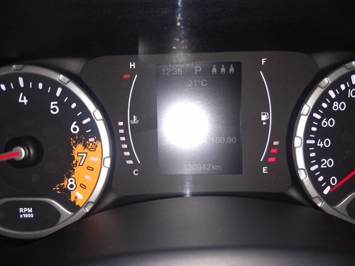 Imagem 9 de 12 de Jeep / Renegade