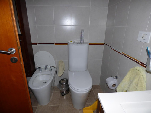 Casa En Venta En Gonnet 16 Bis E/ 493 Y 493 Bis - Dacal Bienes Raices