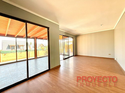 Casa Condominio Cerrado - Alto Macul / Oportunidad De Precio