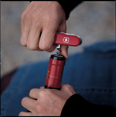 Imagen 4 de 10 de Cortaplumas Victorinox Spartan Rojo 12 Usos Modelo 1.3603