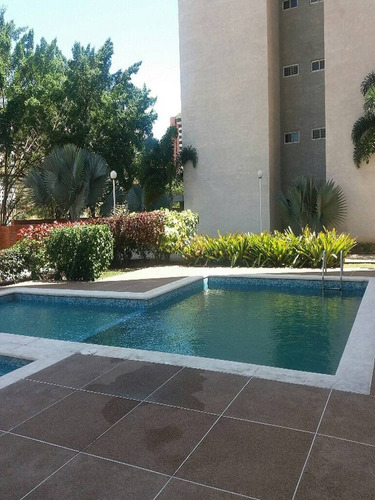 En Alquiler Apartamento Mañongo Sun Suites 217967