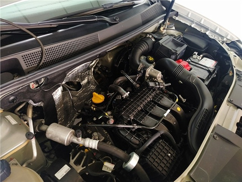 Imagem 12 de 14 de Renault Logan 1.0 12v Sce Flex Zen Manual