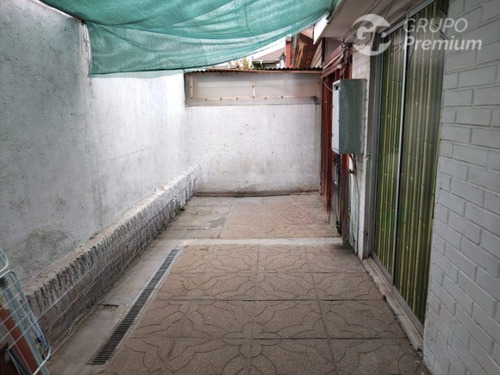Acogedora Casa De 2 Dorm. Y 2b En En Venta En Maipú
