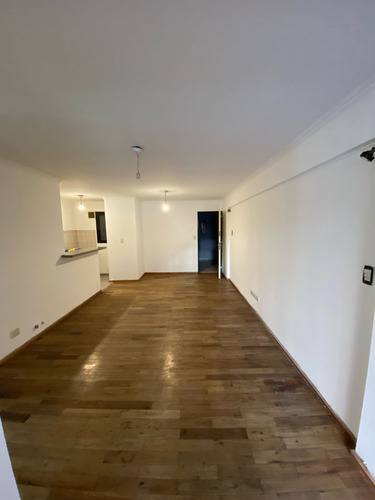 Alquilo Departamento De Un Dormitorio Frente Con Balcon En Nueva Cordoba