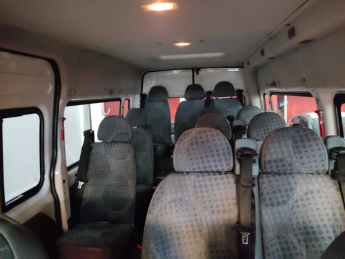 Imagem 8 de 11 de Ford Transit Van