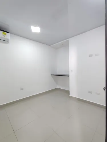 Casa-local En Arriendo En Patio Centro. Cod A24474