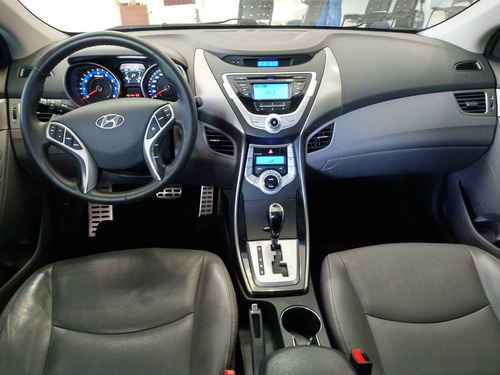 Imagem 7 de 13 de Hyundai Elantra 1.8 Gls 16v Gasolina 4p Automático