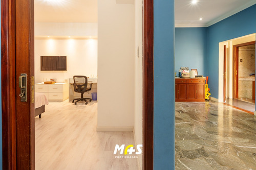 Villa Del Parque. Casa En Venta 5 Amb. Gge. Quincho Impecable!
