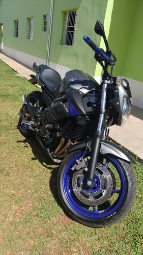 Imagem 2 de 11 de Yamaha Esportiva