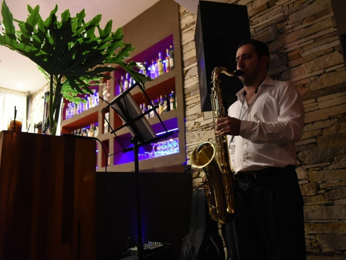 Saxofonista Profesional Show De Saxo Para Eventos Y Fiestas