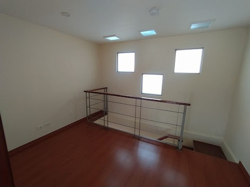 Imagen 17 de 30 de Apartamento En Arriendo Santa Barbara Occidental 118-2825