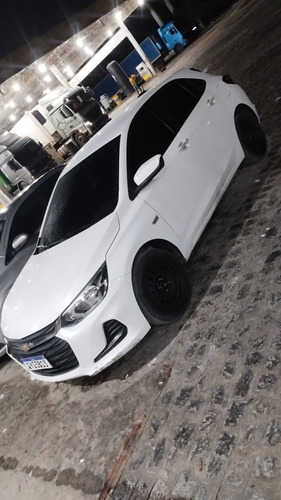 Chevrolet Onix plus 1.0 Lt 4p