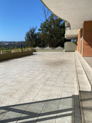Se Arrienda Depto Con Gran Terraza, Vista Y Soleado