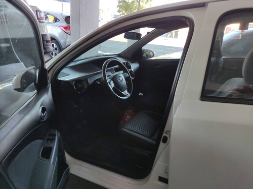 Imagem 13 de 13 de Toyota Etios 1.3 X 16v Flex 4p Manual