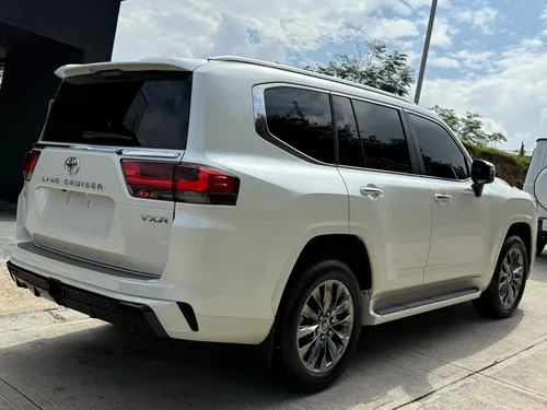 Toyota Lc300 Sahara Vxr 2024 Diese