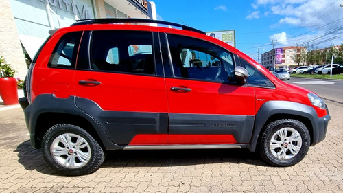 Imagem 3 de 15 de Fiat Idea 2013 1.8 16v Adventure Flex Dualogic 5p