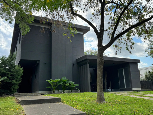 Casa En Venta En Santa Maria De Los Olivos