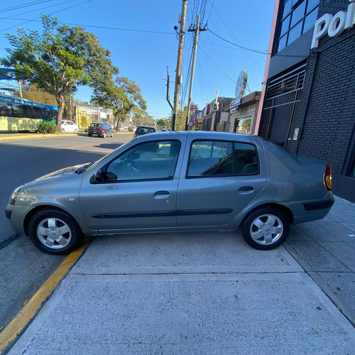 Renault Clio 1.6 Privilege