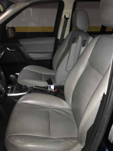 Land Rover Freelander 2010 3.2 Se 5p