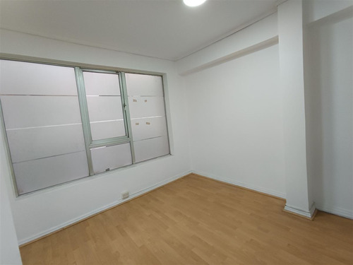 Edificio Completo En Venta En Sector La Moneda