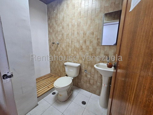 Y.t. Oficina En Venta, Campo Alegre Mls #25-24716