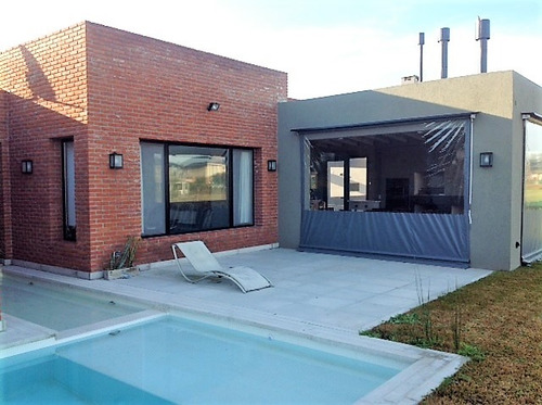 Imagen 1 de 14 de Venta Casa De Diseño Excelente Calidad - Altos De Campo Gde
