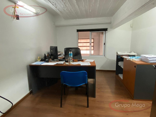 Imagen 14 de 23 de Depósito Con Entrada Independiente, Espacio Guardacoche, Entrepiso Y Oficinas