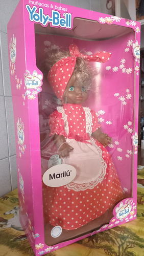 Muñecas Y Bebés Yoly Bell Muñeca. Ropa Colonial. (Usado)