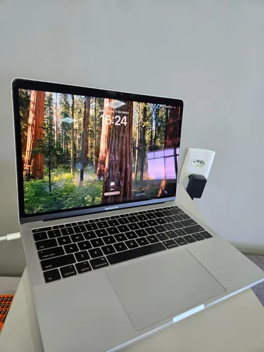 Apple Macbook Pro A1708 (mid 2017) Prata 13.3 8gb De Ram