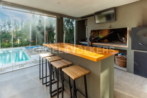 Imagen 7 de 15 de Espectacular Casa En Alquiler En Barrio Privado