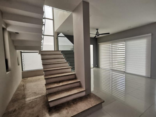 Imagen 6 de 12 de Casa Sola En Renta Lomas Diamante