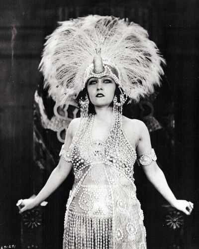 Gloria Swanson Elaborada Escena Babilonia 1919 Hombre Mujer