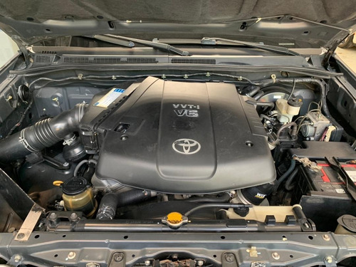 Imagen 12 de 13 de Toyota Fortuner Sr 7ptos 4x4