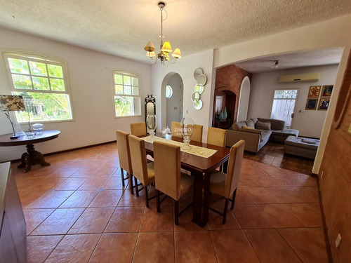 Imagem 15 de 30 de Casa Estilo Colonial Português Para Venda Em Camobi Próximo A Ufsm - 5701