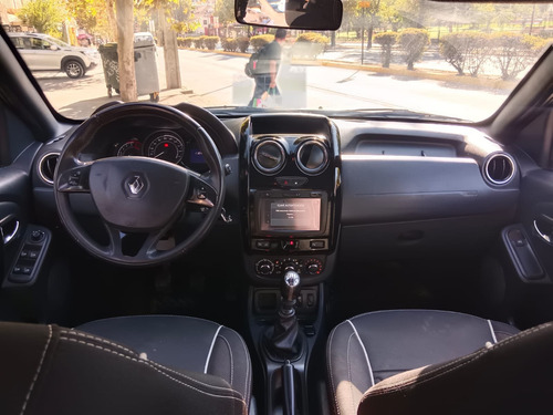 Renault Oroch Intens 2.0L Mt 4X2