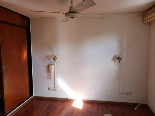 Ph En Venta - 2 Dormitorios 2 Baños - Cochera - Tolosa