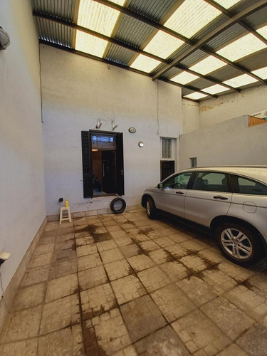 Imagen 9 de 9 de Casa Amplia En Av. Fdo Zuviría Al 4300 - Santa Fe