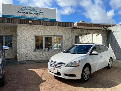 Nissan Sentra Exclusive - Extra Full - Permuto Financio